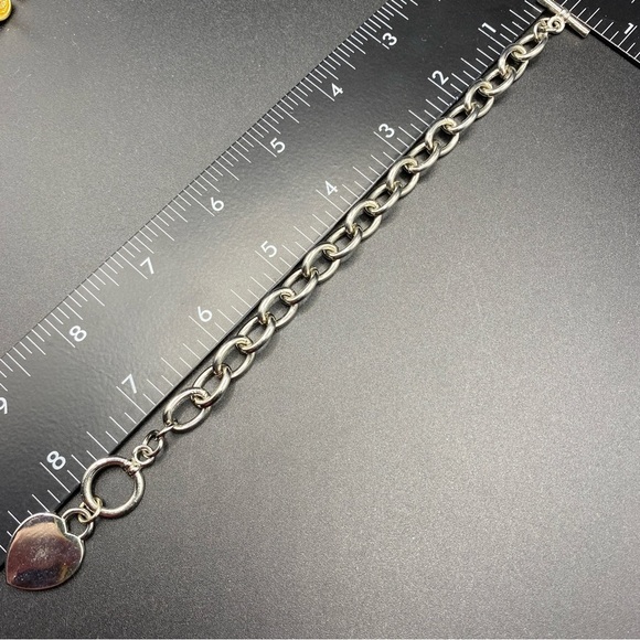 Heart Toggle Clasp Bracelet Chunky Chain Link Silver Tone - Picture 3 of 5